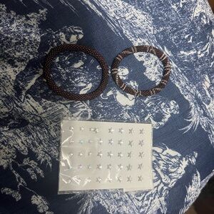 Burgundy beaded bracelets + face star stickers